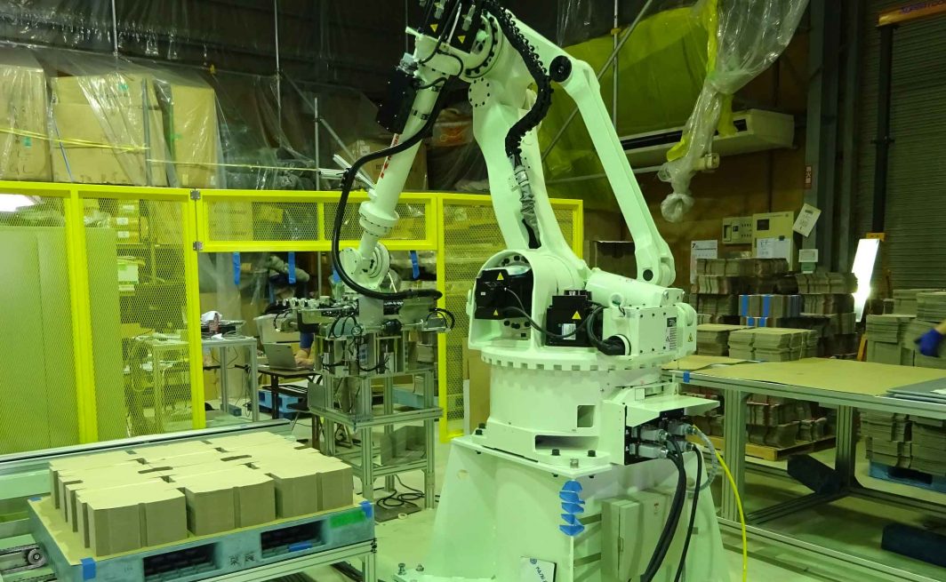 Robot Palletizer – Customized Machinery